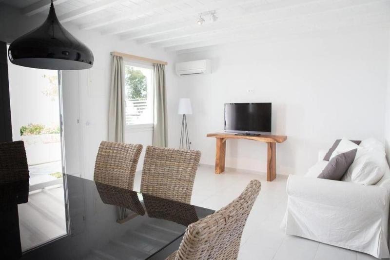 Apartment Bellou *